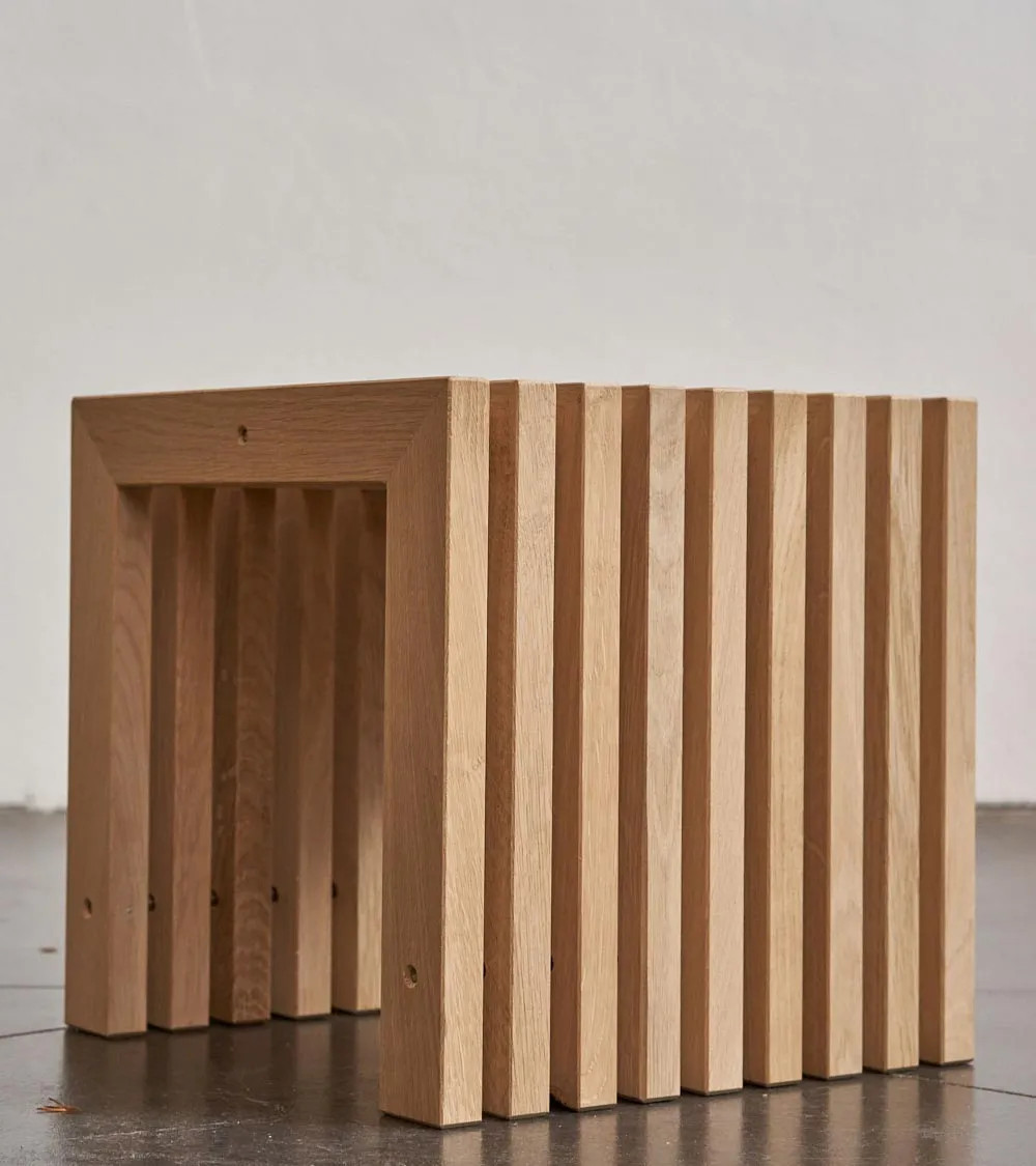 Tabouret bas H31 en lattes chêne massif FSC